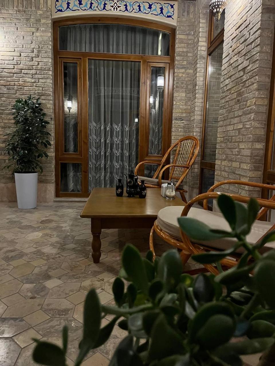 Istat Boutique Hotel ブハラ エクステリア 写真