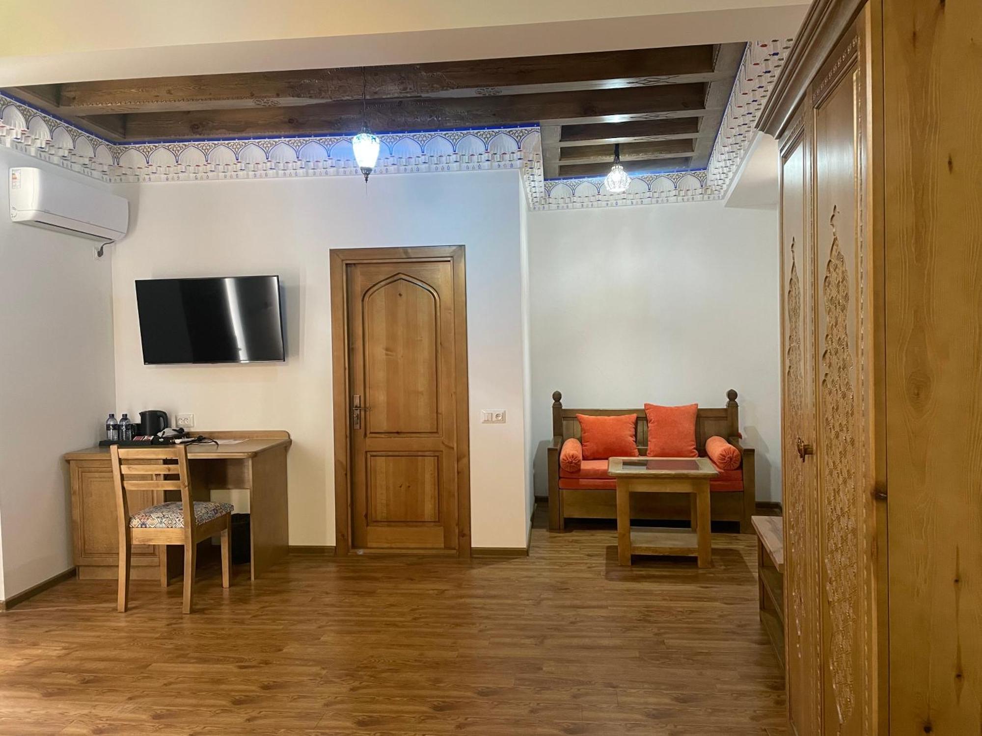Istat Boutique Hotel ブハラ エクステリア 写真