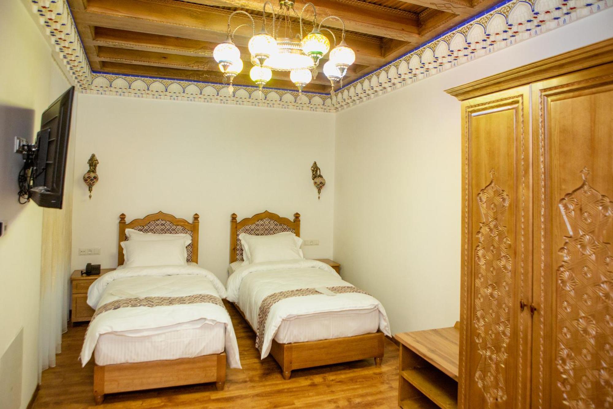 Istat Boutique Hotel ブハラ エクステリア 写真